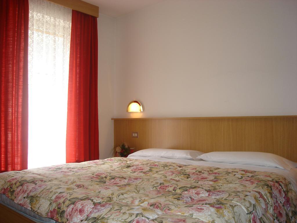 Appartamenti Villa Maria 卡纳泽伊 客房 照片